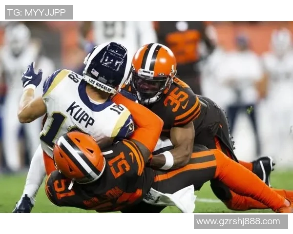 哈卡与奥卢激战正酣谁能在这场对决中笑到最后