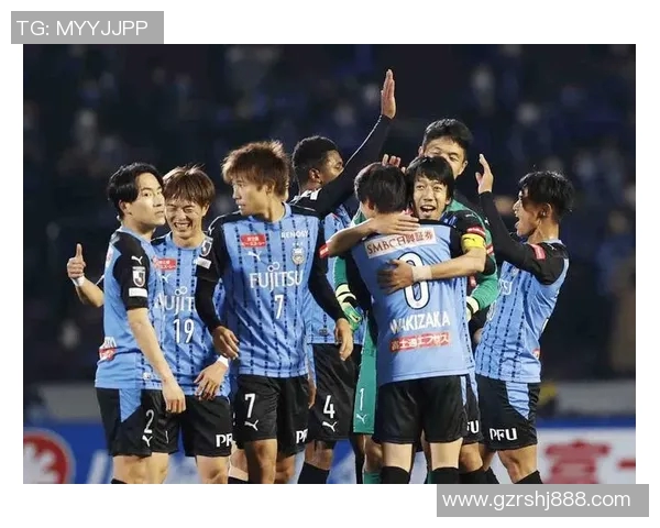 大分三神对决心队展现足球魅力与激情的精彩较量 大分三神对决心队展现足球魅力与激情的精彩较量