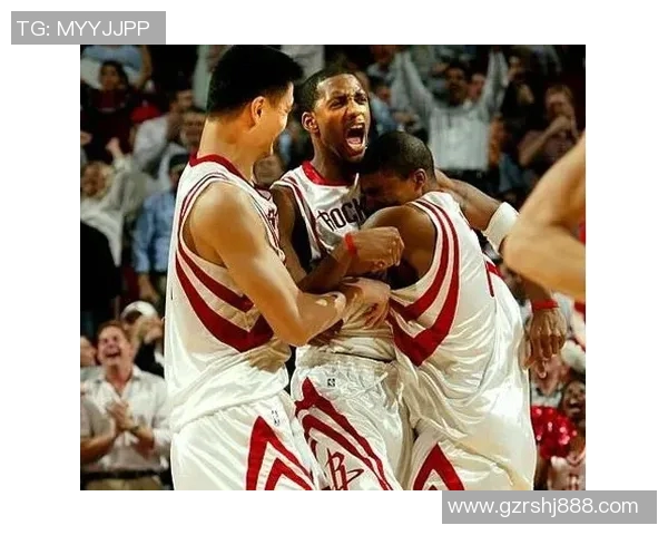 季后赛火箭与快船第六场激战回顾双方明星球员表现与关键时刻分析