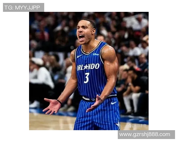 奥兰多魔术与鹈鹕激战正酣谁能在NBA赛场上笑到最后