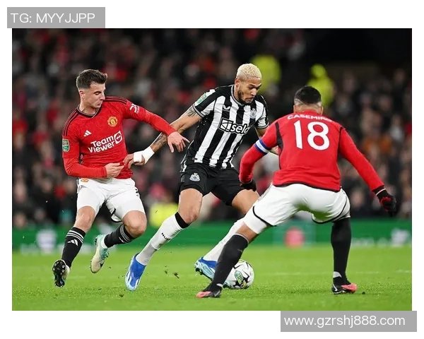 曼城与曼联激战正酣比分揭晓引发球迷热议与期待