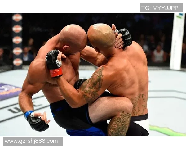 琼斯与科米尔的巅峰对决结果揭晓谁才是最终胜者 琼斯与科米尔的巅峰对决结果揭晓谁才是最终胜者