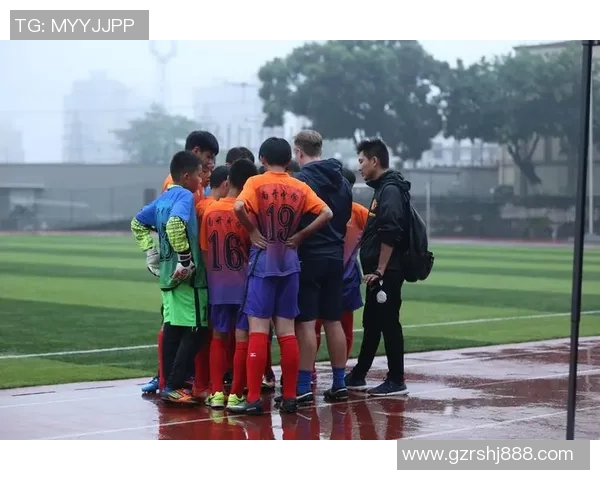 重庆足球队在冠军赛中的比赛经验与表现分析