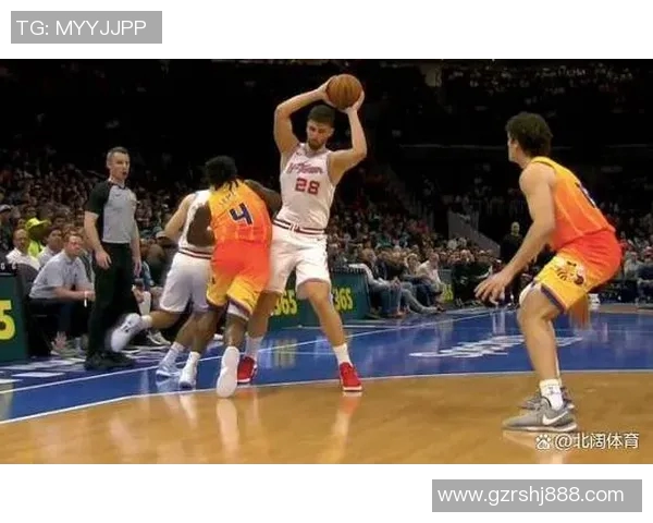 2021年火箭队与黄蜂队激战回顾精彩瞬间与关键时刻分析 2021年火箭队与黄蜂队激战回顾精彩瞬间与关键时刻分析